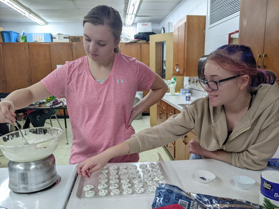 More high school choir pretzel making!